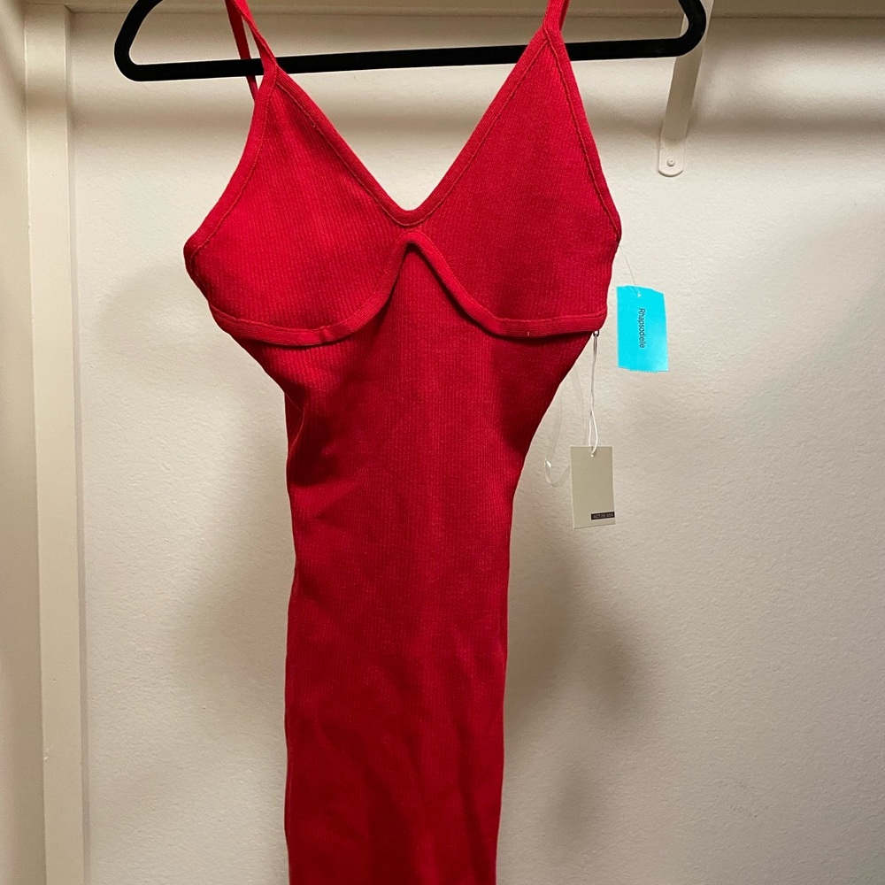 Red body hugging sweater tank dress in size M - NWT